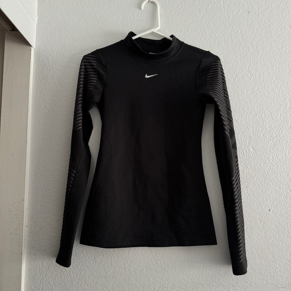 Nike Tops - Nike
